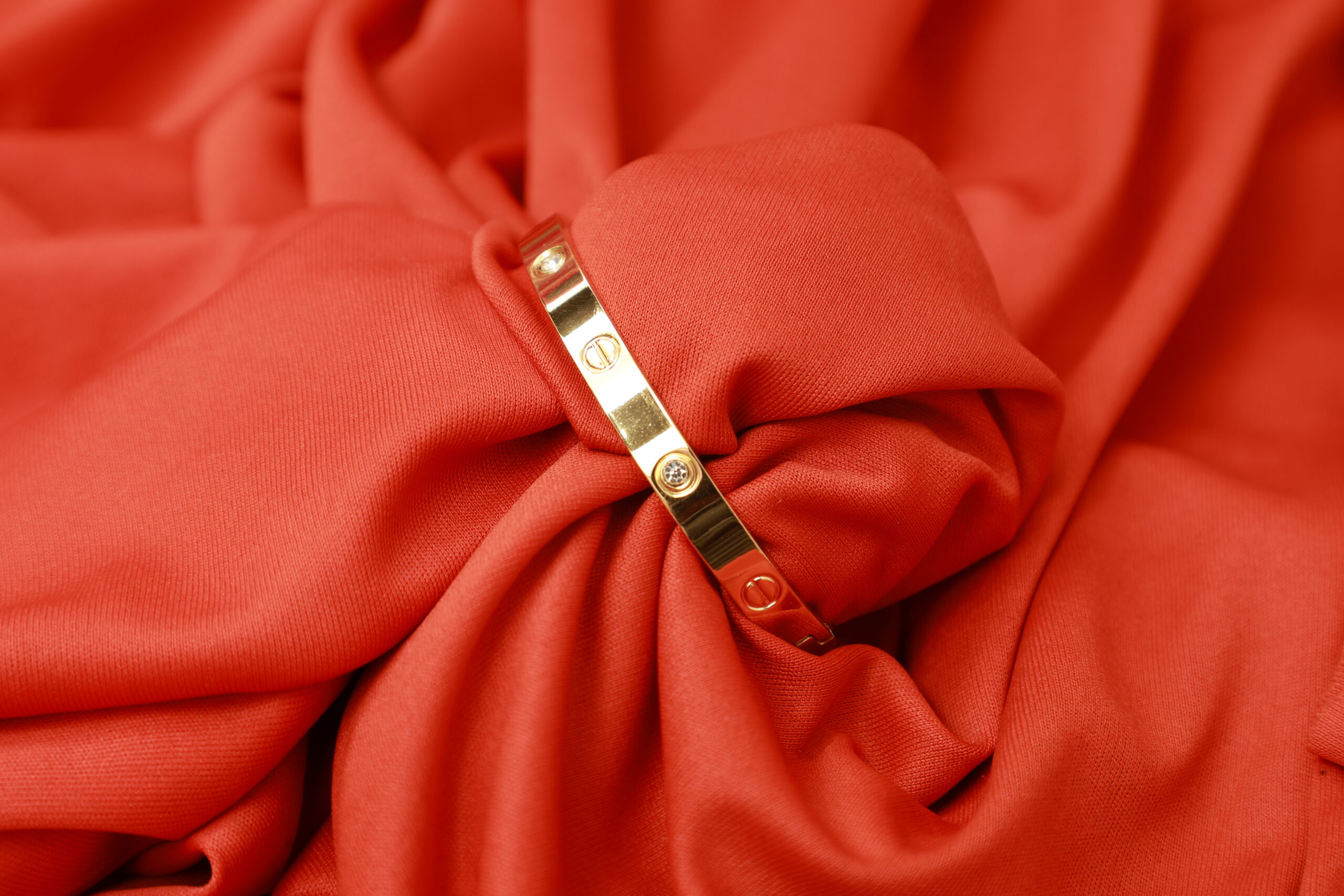 Anti Tarnish Round Crystals  Kada